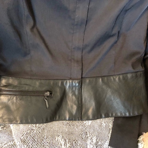 Laundry by Shelli Segal LAMB LEATHER waist cotton spandex tapered cropped jacket - Picture 5 of 13